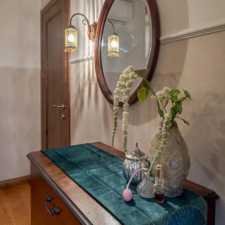 Old Town Apartment